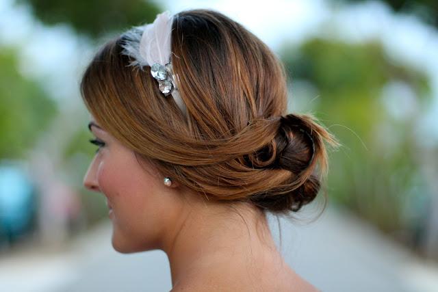 Cómo hacer moño bajo trenzado//How to make a Brisk Braid Hairdo