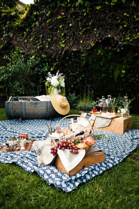 ... recibir en casa... un picnic en el jardín...