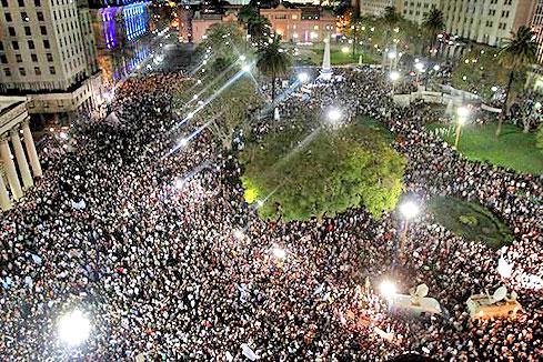 Cuando las cacerolas suenan... Cuando las cacerolas suenan...