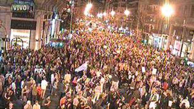 Cuando las cacerolas suenan... Cuando las cacerolas suenan...