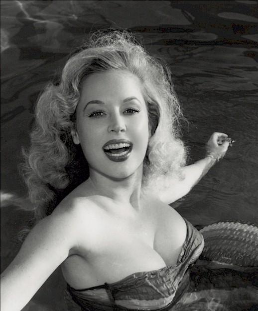 Pin-up de la Semana: Betty Brosmer Pin-up de la Semana: Betty Brosmer