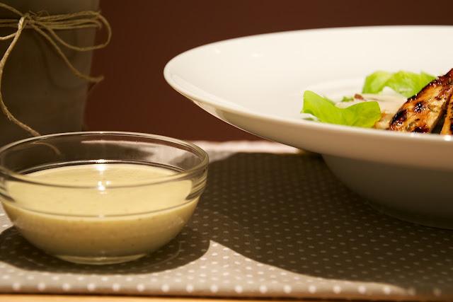 Ensalada césar con pollo caramelizado Ensalada césar con pollo caramelizado