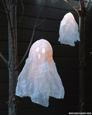 FANTASMAS COLGANTES/ FLOATING GHOST