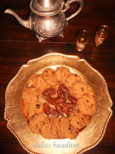 GALLETAS DE DÁTILES Y MIEL  AL AROMA DE CANELA