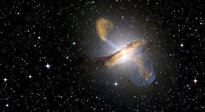 Más sobre el origen de los chorros de partículas en agujeros negros