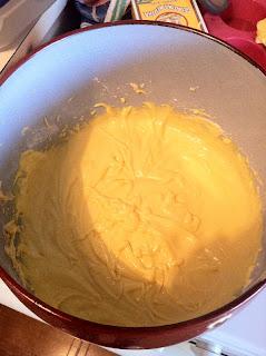 BIZCOCHO BUTTERMILK DE PIÑA con MERENGUE SUIZO DE COCO BIZCOCHO BUTTERMILK DE PIÑA con MERENGUE SUIZO DE COCO