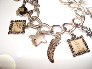 PULSERA CHARMS PETER PAN