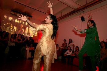 Miércoles, 19 de mayo Fiesta bollywood