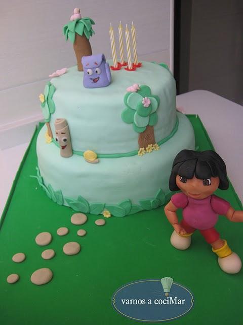 Tarta fondant Dora la Exploradora