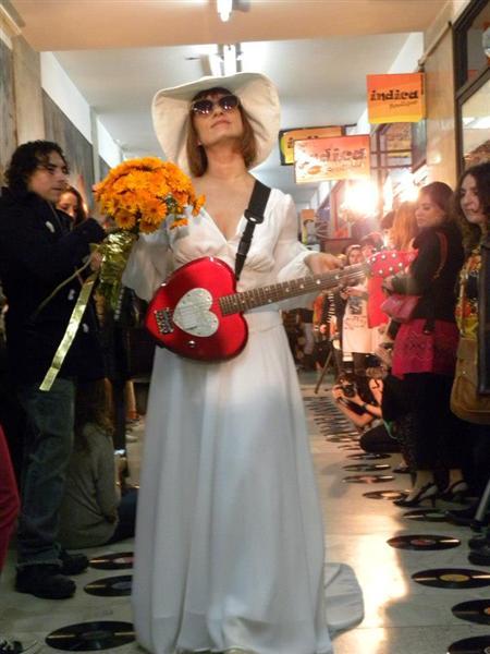 Desfile Indica Boutique festejando años! blogger-rockera