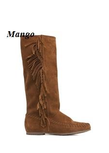 Kate Moss, doble denim y botas apache de Mango. Consíguelas aquí Kate Moss, doble denim y botas apache de Mango. Consíguelas aquí