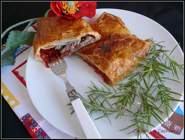 Empanada de Sardinillas con Tomate y Piquillos Empanada de Sardinillas con Tomate y Piquillos
