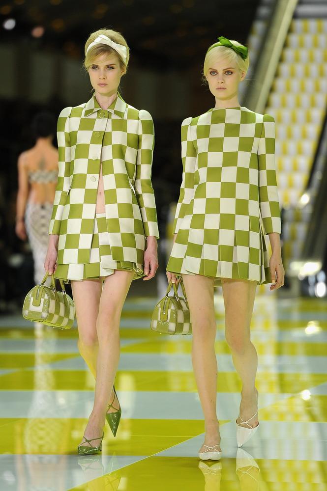 NEWS: LOUIS VUITTON y el desfile más original de PARIS! NEWS: LOUIS VUITTON y el desfile más original de PARIS!