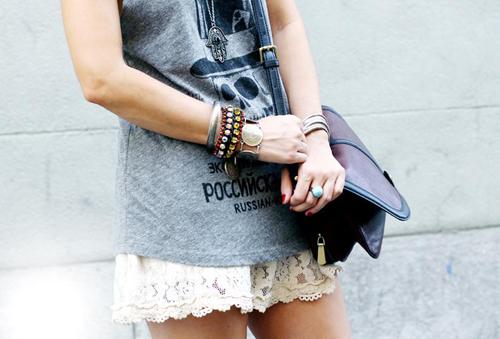 Calaveras en camisetas Halloween llega a la decoración.