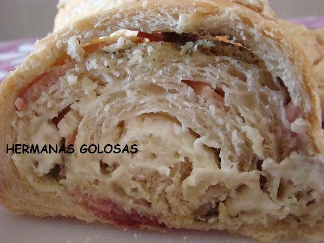 PAN DE CERVEZA RELLENO DE QUESO DE CABRA Y BACON PAN DE CERVEZA RELLENO DE QUESO DE CABRA Y BACON