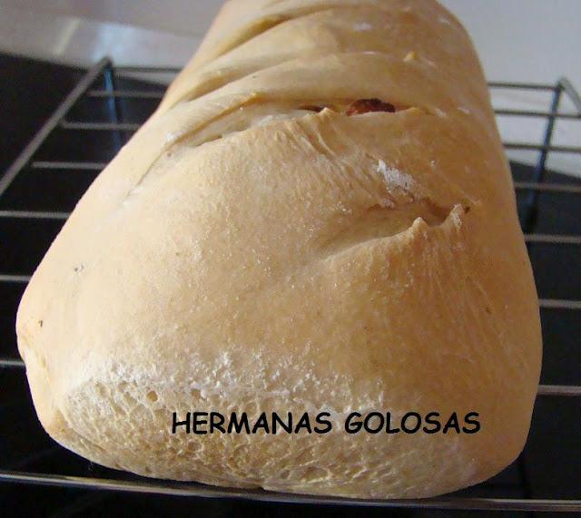 PAN DE CERVEZA RELLENO DE QUESO DE CABRA Y BACON PAN DE CERVEZA RELLENO DE QUESO DE CABRA Y BACON