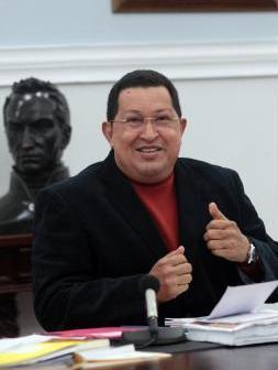 Chávez sostuvo amena conversación con Capriles 20121009151849-saludo-de-chavez-a-capriles.jpg