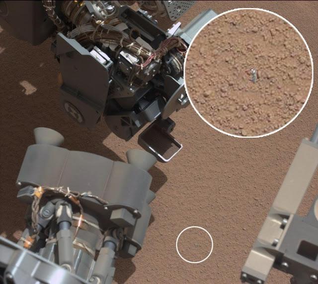 Curiosity encuentra un extraño objeto brillante