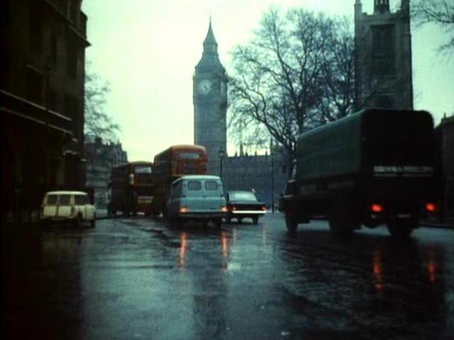 'Caída y auge de Reginald Perrin' de David Nobbs 'Caída y auge de Reginald Perrin' de David Nobbs