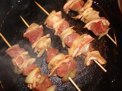 Brochetas de solomillo de ternera caramelizadas