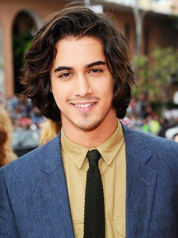 ¡Galán de ‘Victorious’ tendrá su propia serie! Avan
