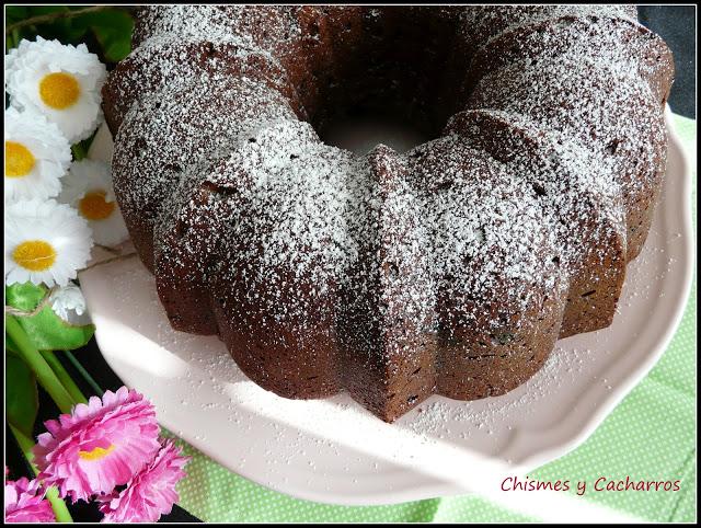 Bundt de Chocolate intenso con ralladura de Naranja y Chispas de Chocolate Blanco