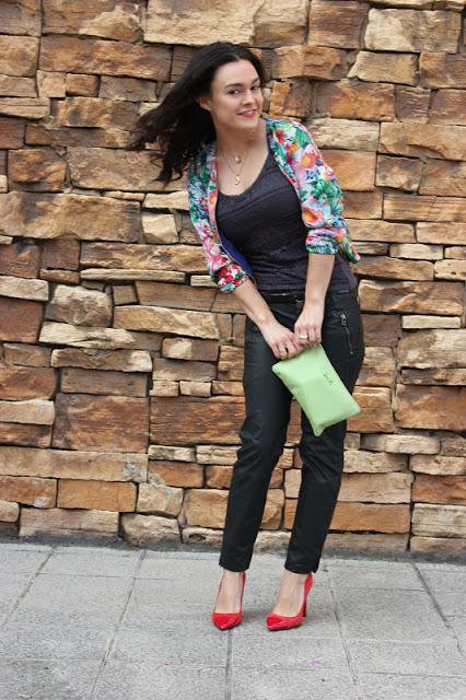 cuero y flores cuero y flores