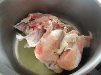 Cubitos de Caldo Concentrado Caseros. CRAXV... Huesos de carne. Cubitos de Caldo Concentrado Caseros. CRAXV... Huesos de carne.