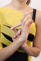El Síndrome de Hipermovilidad Articular (SHA) · Síntomas El Síndrome de Hipermovilidad Articular (SHA) · Síntomas