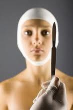 Metiéndome en camisa de once varas ¿Por qué nuestras mujeres arriesgan la vida en salas de cirugía estética?.