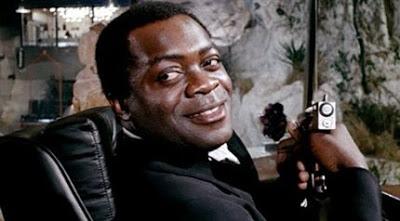 Especial Películas de James Bond: 2ª Parte: Roger Moore, el Bond Satírico... Especial Películas de James Bond: 2ª Parte: Roger Moore, el Bond Satírico...