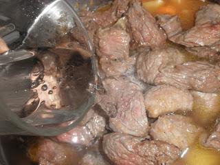 Carne guisada con patatas