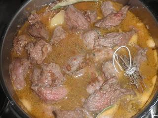 Carne guisada con patatas