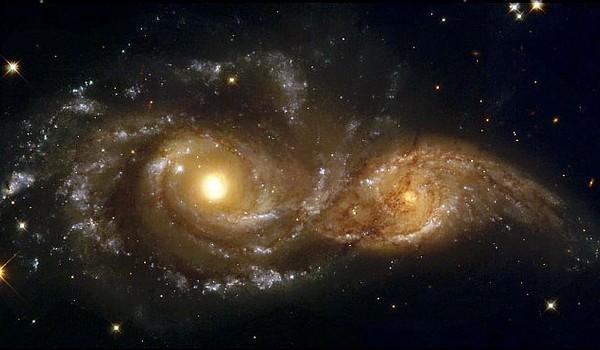 Colisión entre las dos galaxias