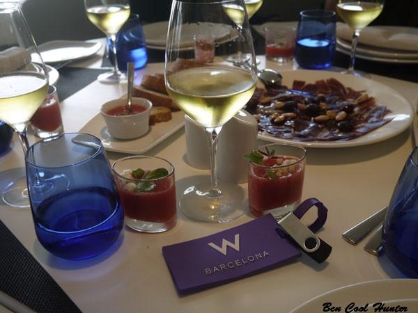 comida vino hotel w restaurante wave Vinos y iPad, las nuevas cartas son virtuales como el eMenu del Wave del Hotel W