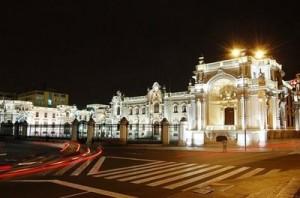 Un paseo Nocturno por La Lima Colonial Un paseo Nocturno por La Lima Colonial
