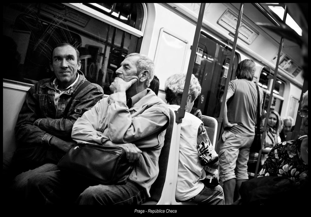 Instantáneas del metro de Praga...