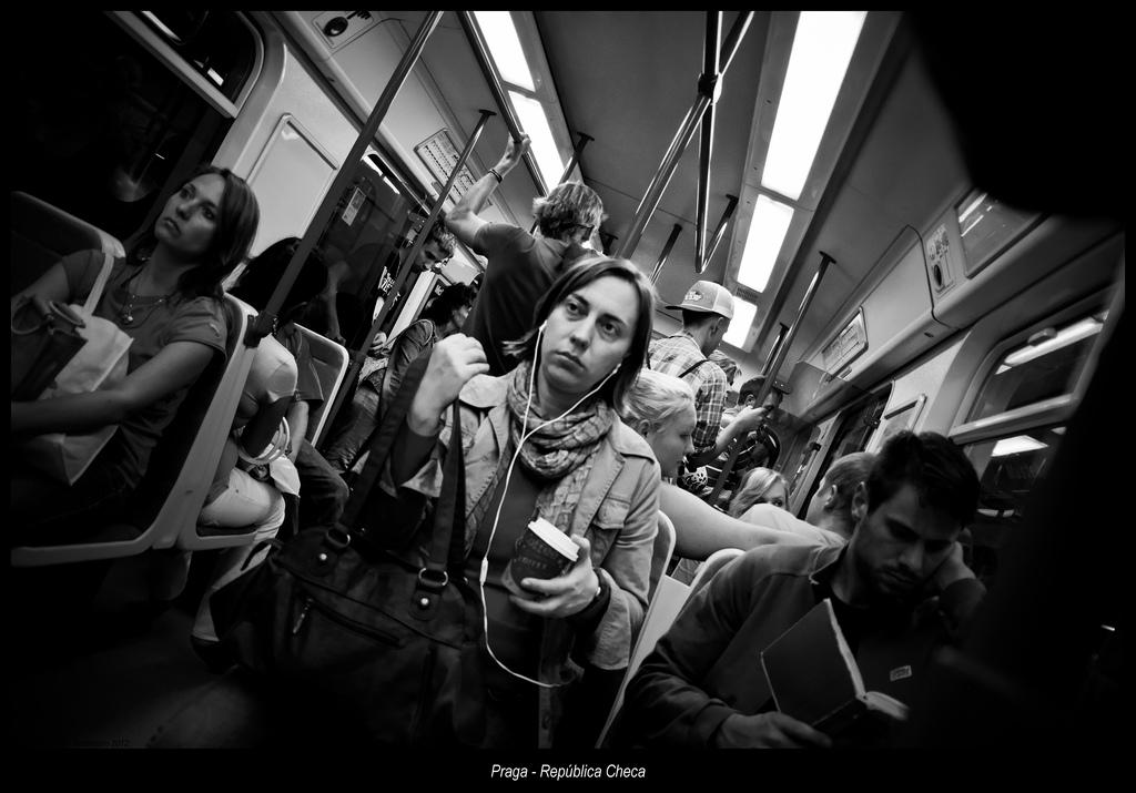 Instantáneas del metro de Praga...