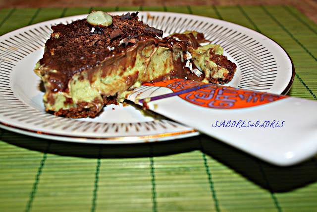 TARTA DE AGUACATE Y CHOCOLATE TARTA DE AGUACATE Y CHOCOLATE