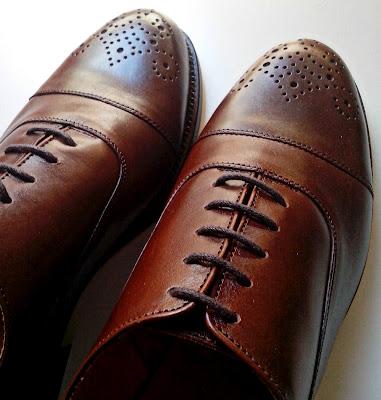 Doble Review Oxford marrones Lazo y Duque. Doble Review Oxford marrones Lazo y Duque.
