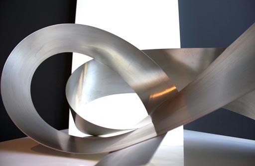 A-cero Projects Nuevo diseño A-cero In, escultura en acero pulido