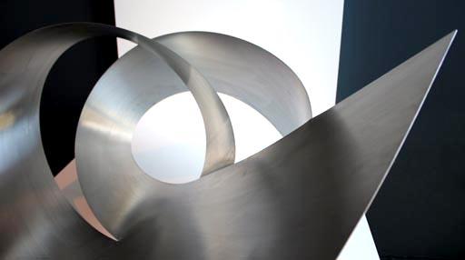 A-cero Projects Nuevo diseño A-cero In, escultura en acero pulido