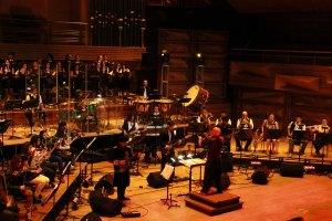 577021_339404096154071_2084349471_n Orquesta de Rock Sinfónico y Coro Juvenil Simón Bolívar rinden Tributo a Queen en el Teatro de Chacao