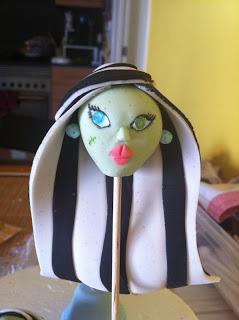 TUTORIAL: CÓMO HACER A FRANKIE STEIN TUTORIAL: CÓMO HACER A FRANKIE STEIN