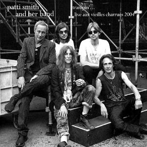 Discos: Trampin´(Patti Smith, 2004)