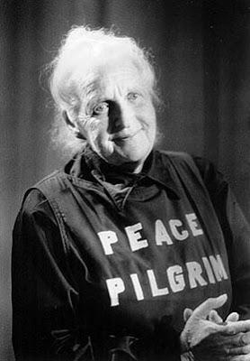 ANDANDO SE HACE HOGAR ANDANDO SE HACE HOGAR