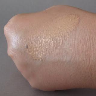 Nos maquillamos el rostro con Elisabeth Llorca Nos maquillamos el rostro con Elisabeth Llorca