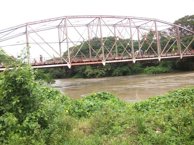 Crece el río Sagua la Grande por lluvias de Sandy