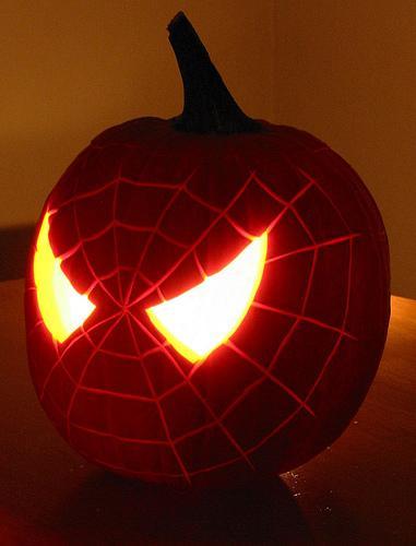 Calabaza de Halloween - Modelo Spiderman Los mejores diseños para la calabaza de Halloween