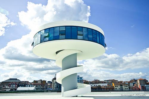 Centr Niemeyer, Avilés